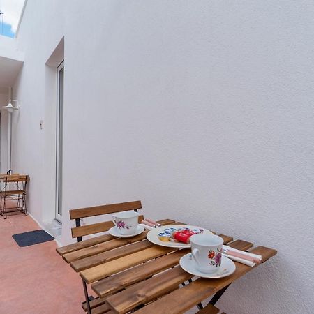 Le Case Camera Doppia Con Bagno Privato, Uso Di Cucina E Terrazza Casarano Exterior foto